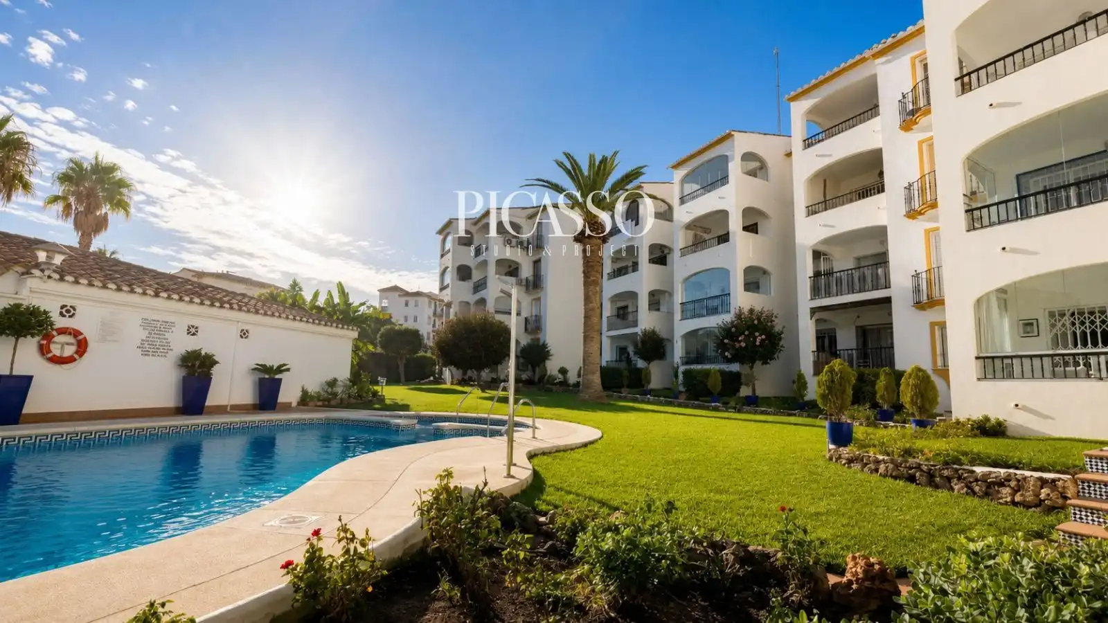 Flat with pool for sale in Puerto Real