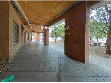 Local comercial en venda a Llanca