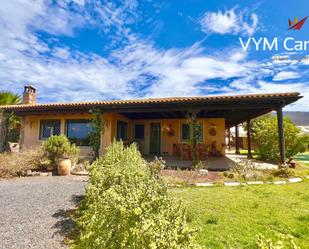 Vista exterior de Finca rústica en venda en Arona amb Aire condicionat, Terrassa i Piscina