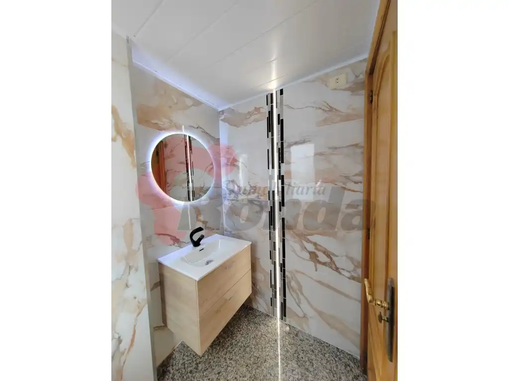 Baño de Piso en venta en Lugo con Trastero y Amueblado