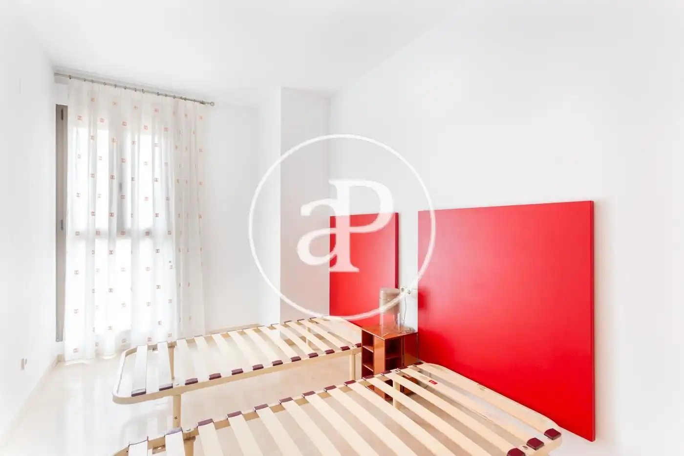 Bedroom of Flat for rent in Valencia  with Air Conditioner, Heating and Private garden