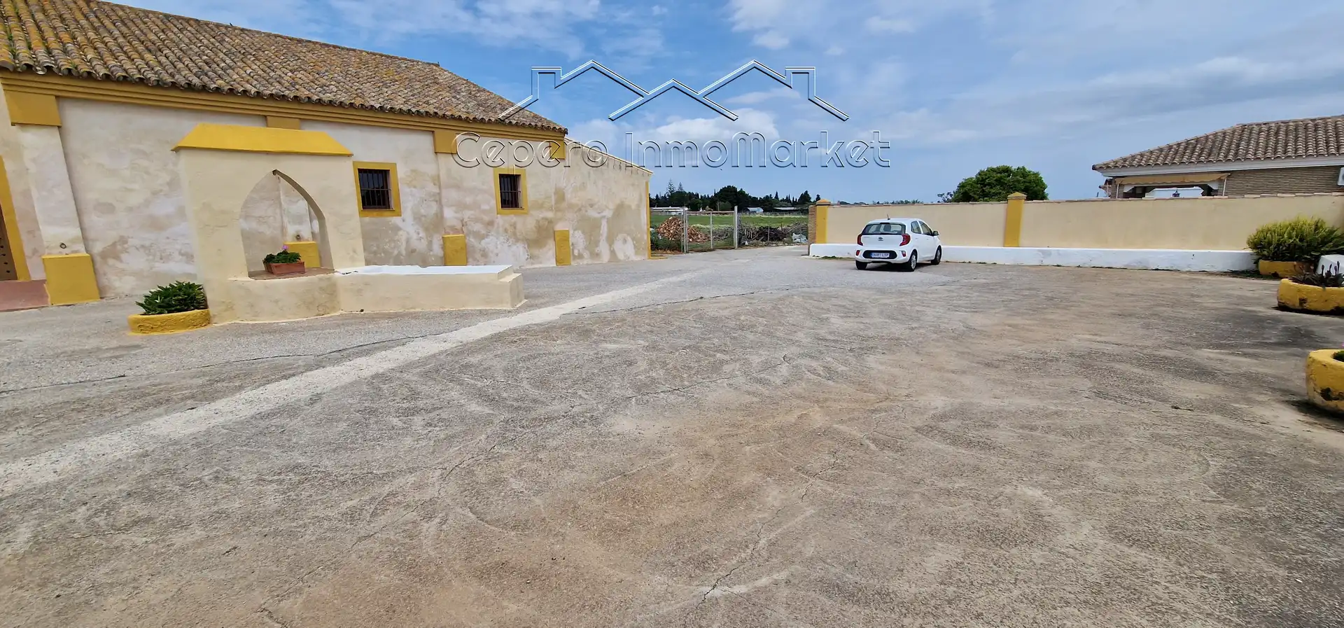 Vista exterior de Finca rústica en venda en El Puerto de Santa María amb Terrassa