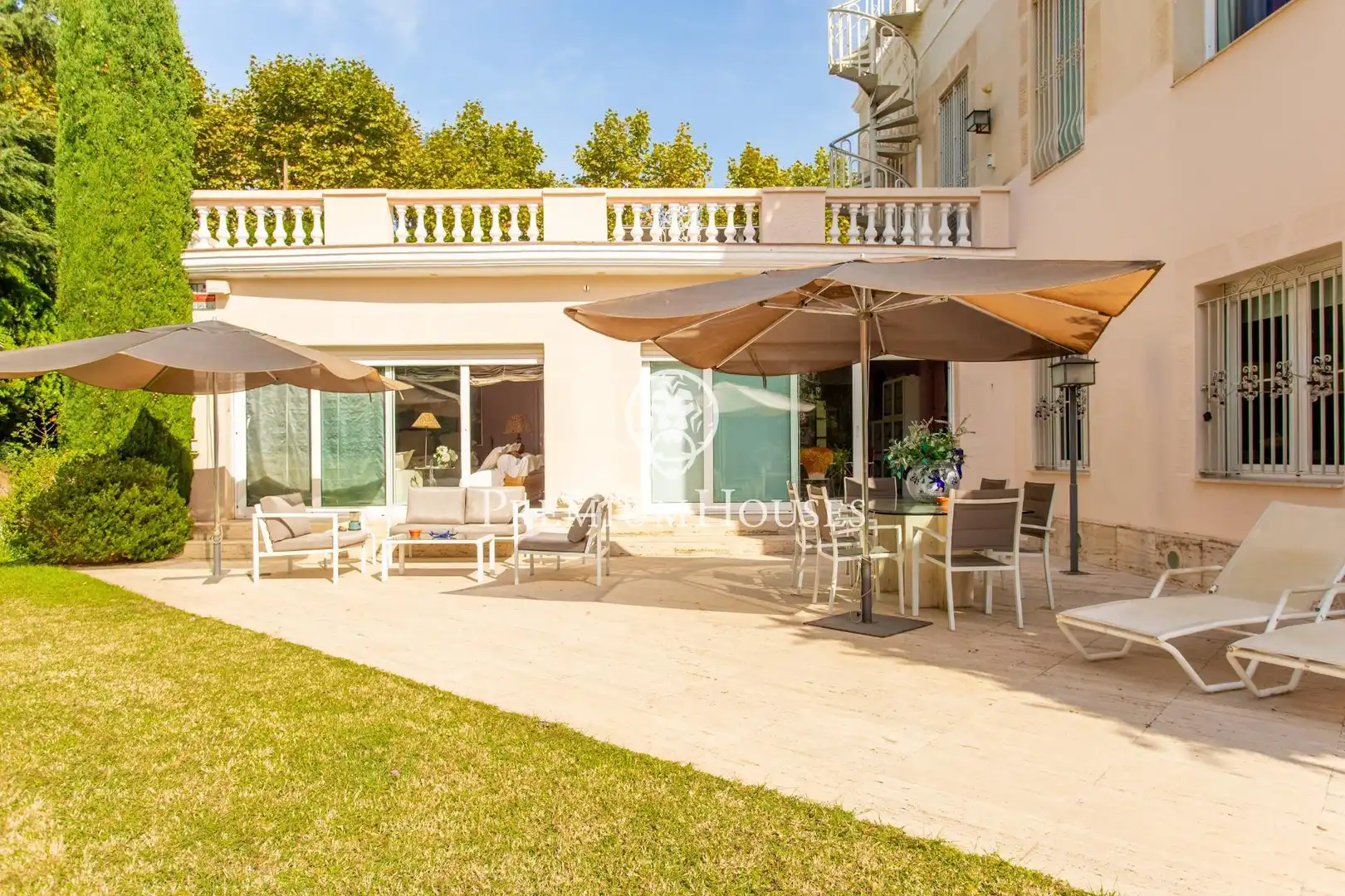 Houses for sale in Califòrnia - Santa Madrona