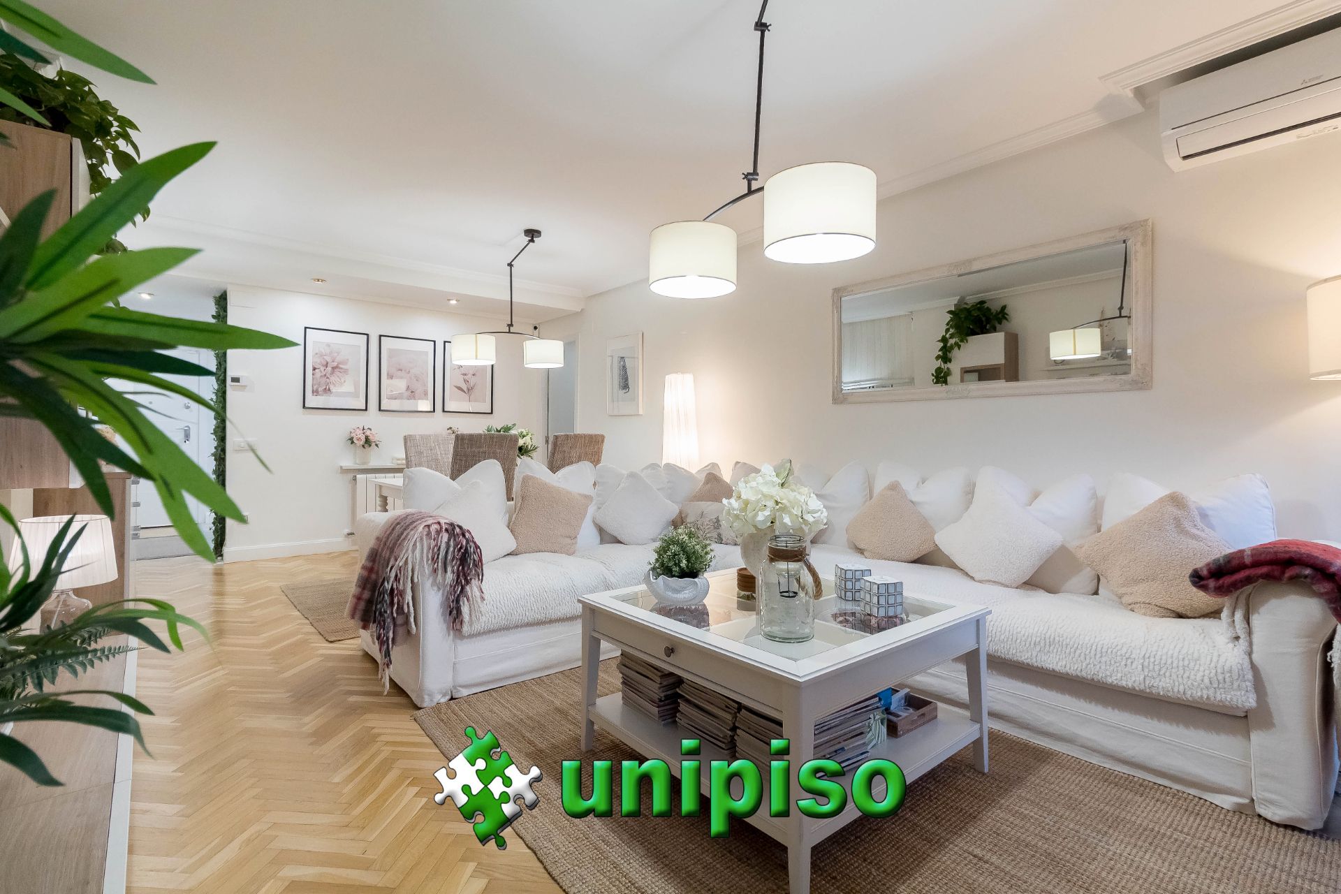 Sala de estar de Piso en venta en Leganés con Aire acondicionado, Trastero y Piscina comunitaria