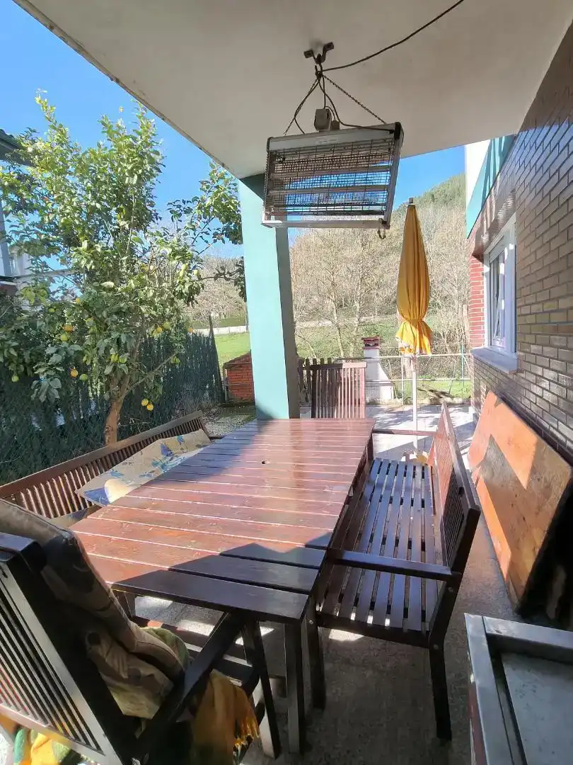 Terraza de Casa o chalet en venta en Castro-Urdiales con Balcón