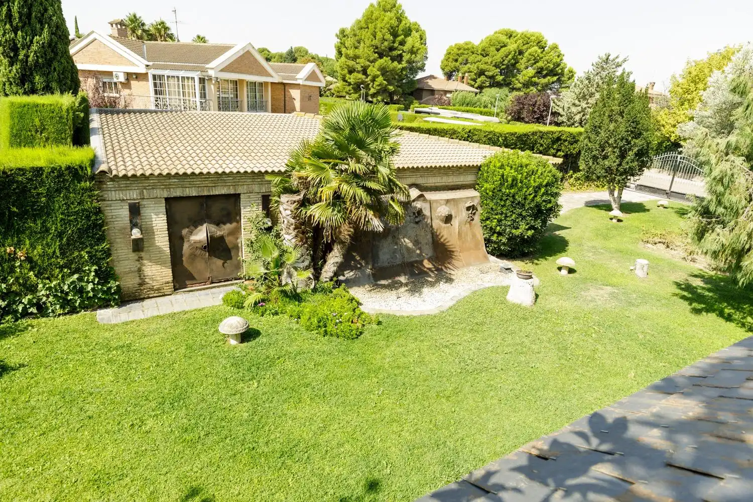 Garden of Houses for sale in Zaragoza  with Air Conditioner, Heating and Private garden