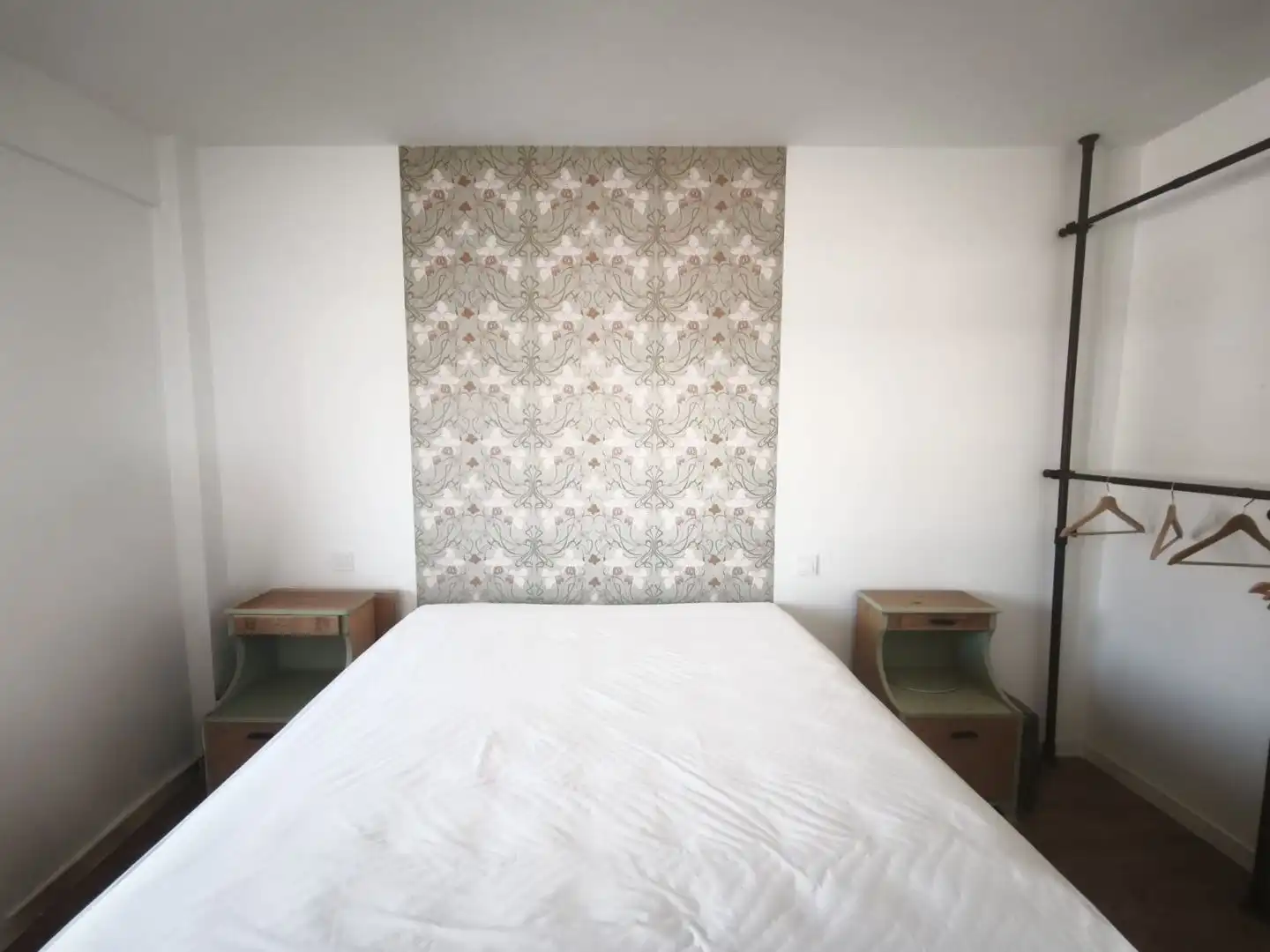 Schlafzimmer von Wohnung zur Miete in  Madrid Capital mit Klimaanlage und Balkon