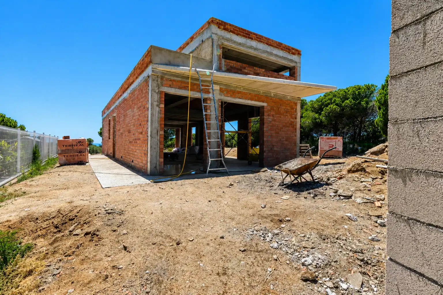 Vista exterior de Casa o xalet en venda en Sant Pol de Mar amb Terrassa
