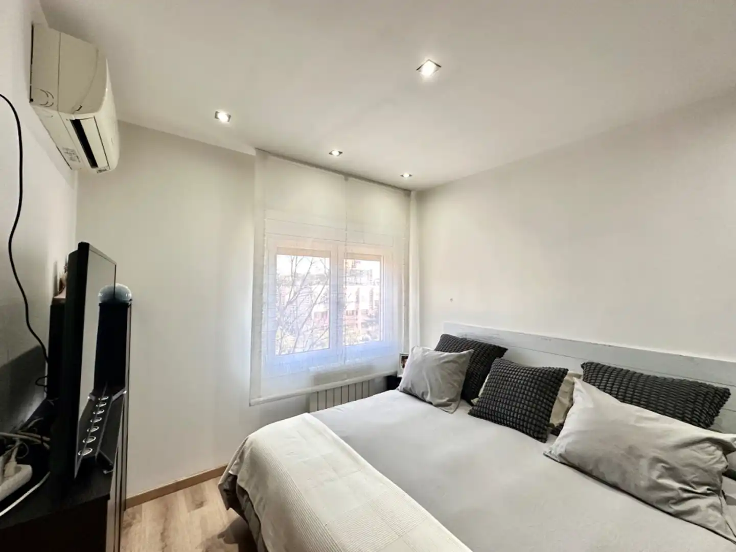 Habitación de Piso en venta en Badalona con Aire acondicionado, Calefacción y Parquet