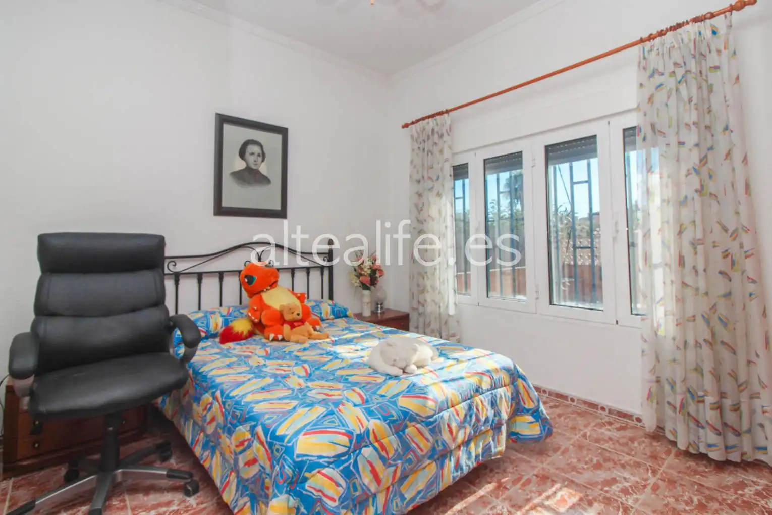 Habitación de Casa o chalet en venta en L'Alfàs del Pi con Aire acondicionado, Calefacción y Jardín privado