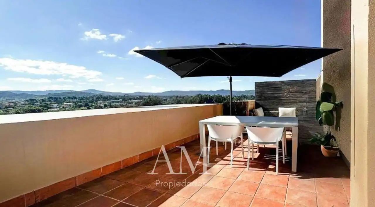 Terraza de Dúplex en venta en Nigrán con Calefacción, Terraza y Trastero