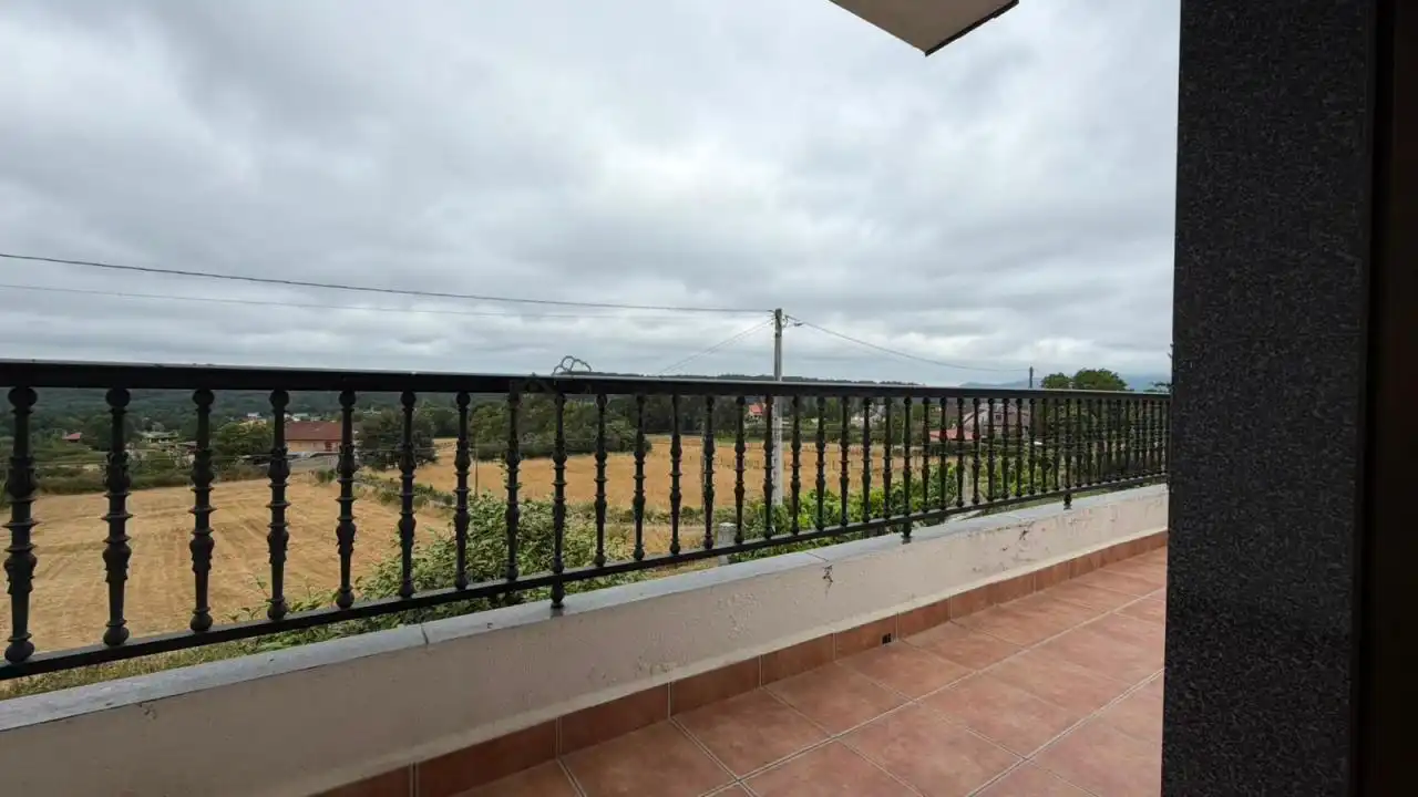 Terrassa de Casa o xalet en venda en O Pereiro de Aguiar  amb Calefacció, Jardí privat i Terrassa