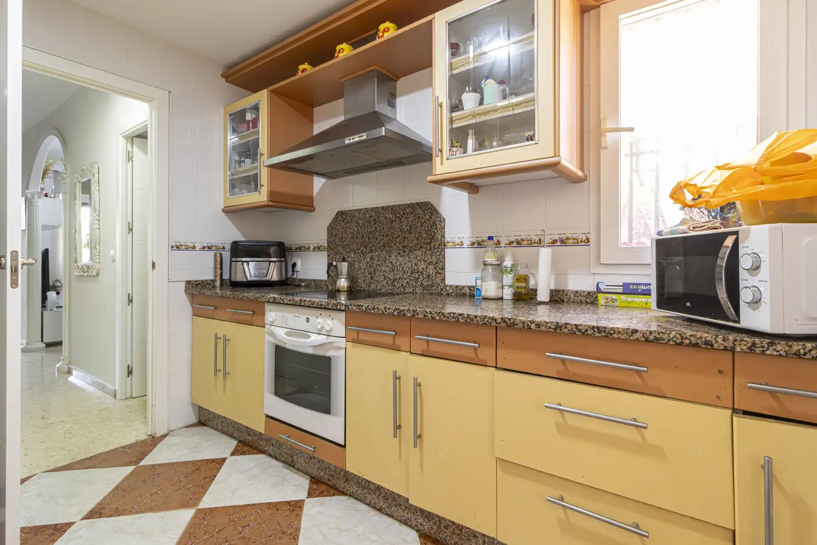 Cuina de Casa o xalet en venda en El Retiro - Parque Atlántico - Ronda este
