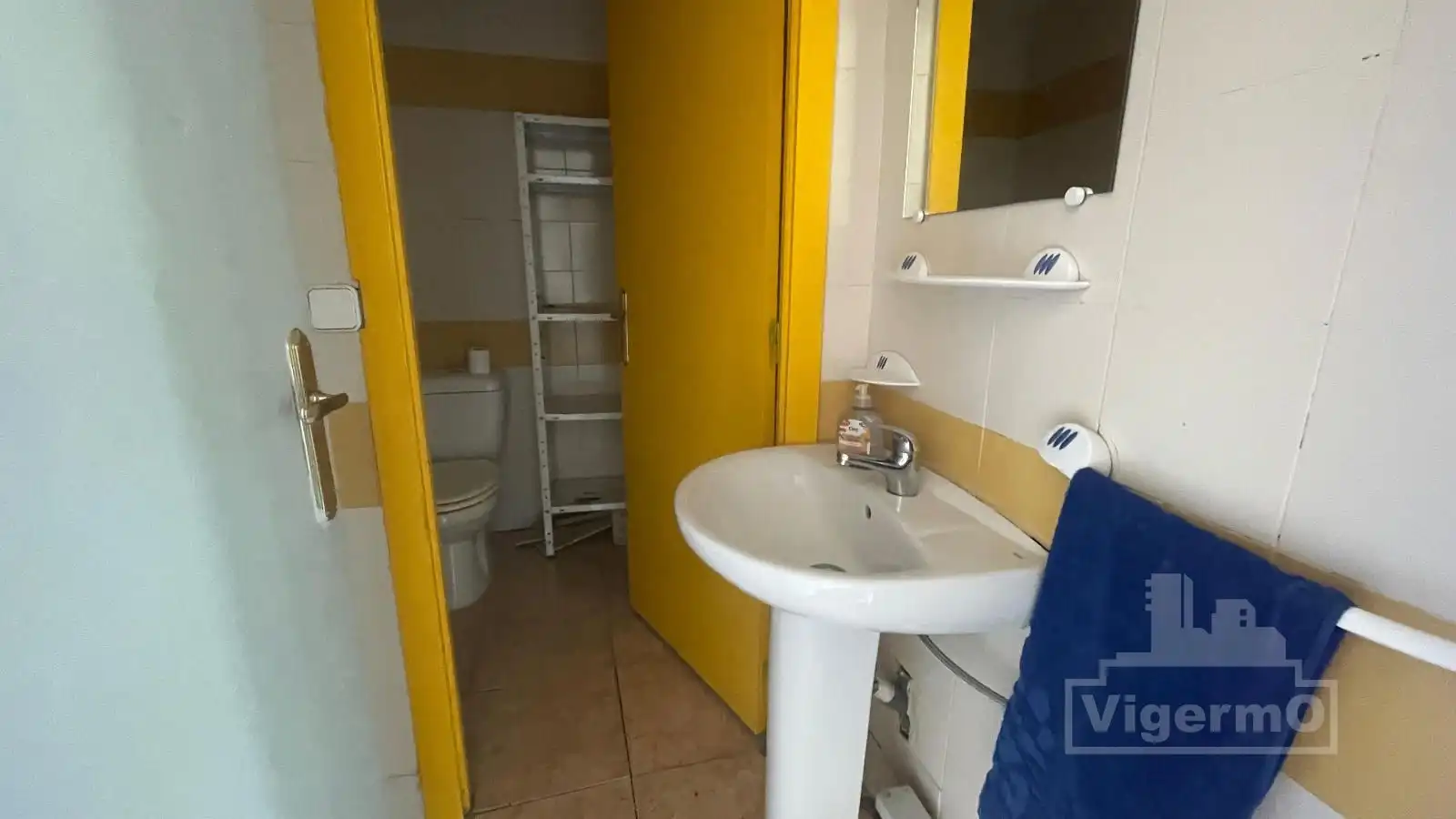Baño de Local en venta en Torrejón de Ardoz