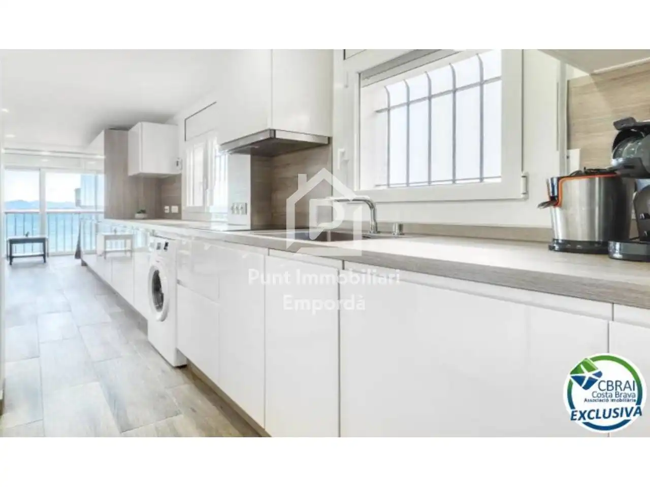 Cocina de Estudio en venta en Roses con Aire acondicionado, Parquet y Amueblado
