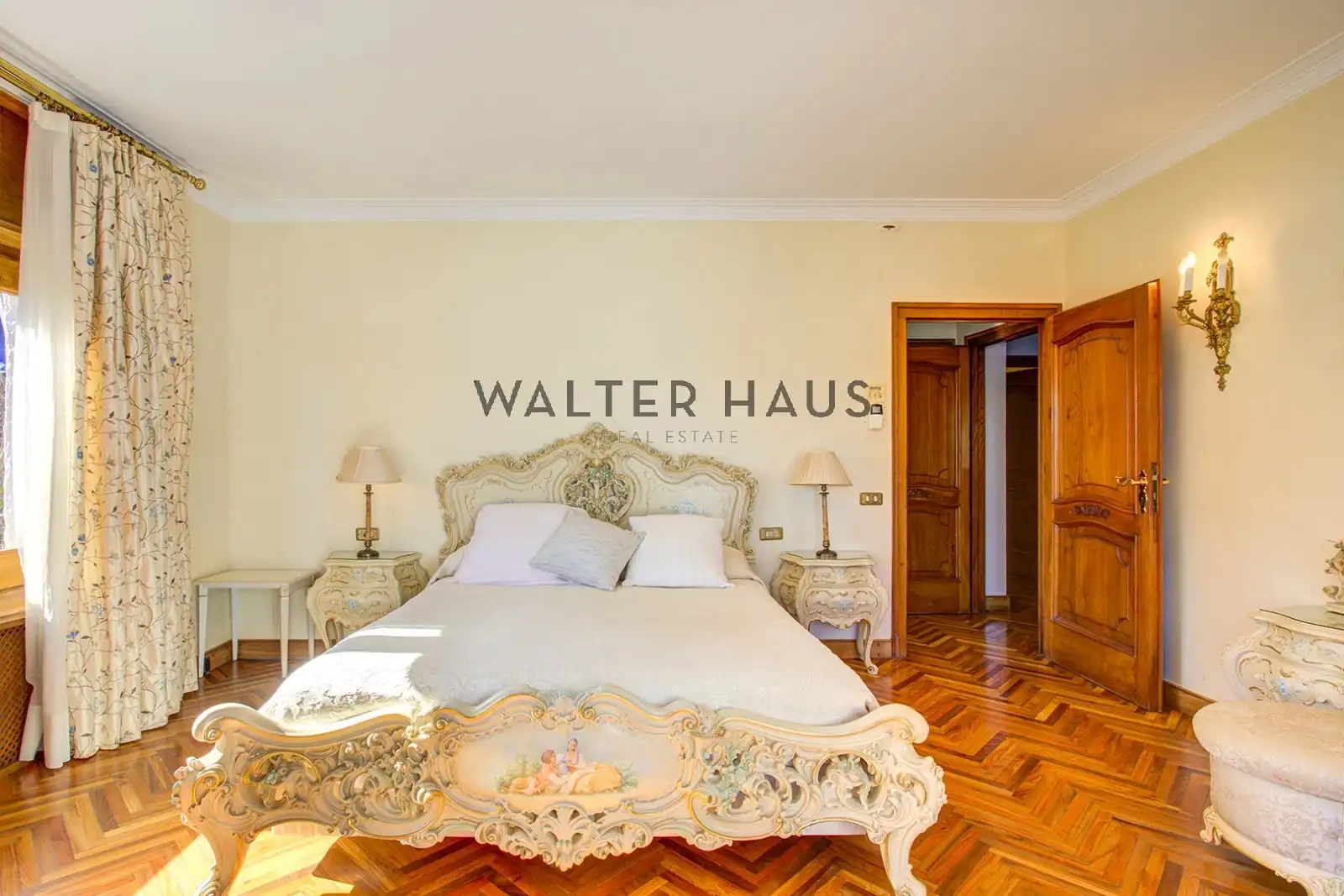 Schlafzimmer von Haus oder Chalet zum Verkauf in Sitges mit Klimaanlage, Heizung und Privatgarten