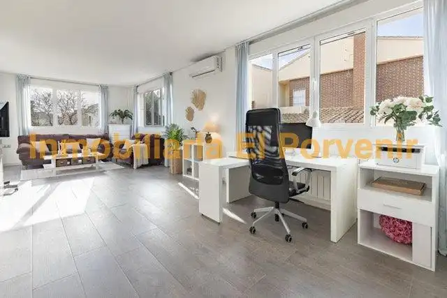 Houses for sale in Torrent  with Air Conditioner, Heating and Private garden
