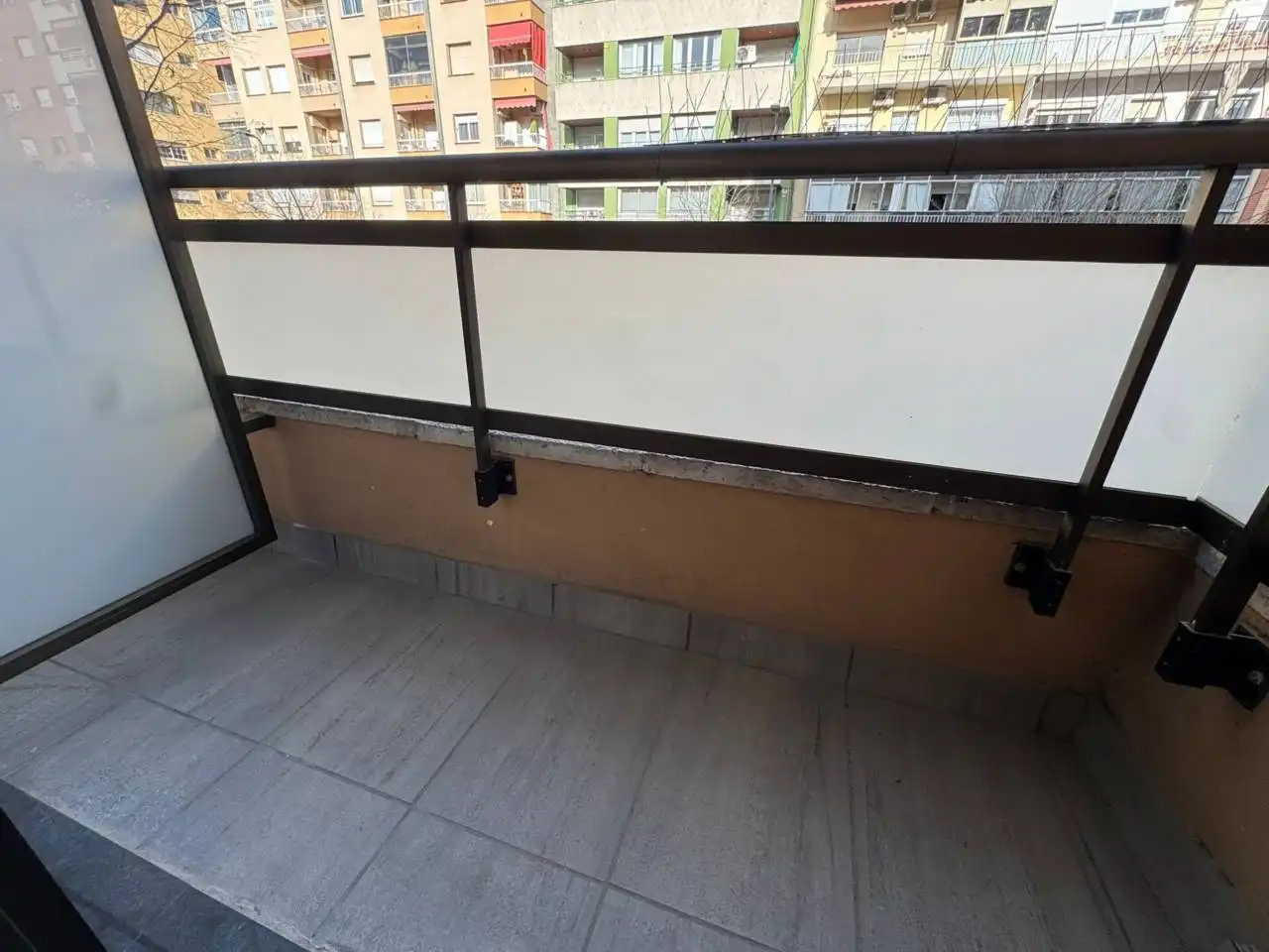 Terraza de Oficina de alquiler en Granollers con Aire acondicionado