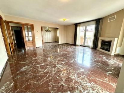 Sala d'estar de Pis en venda en Almazora / Almassora amb Calefacció, Terrassa i Traster