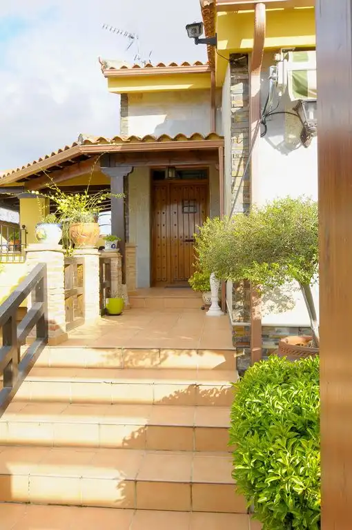 Haus oder Chalet zum Verkauf in Valdepeñas mit Klimaanlage, Heizung und Privatgarten