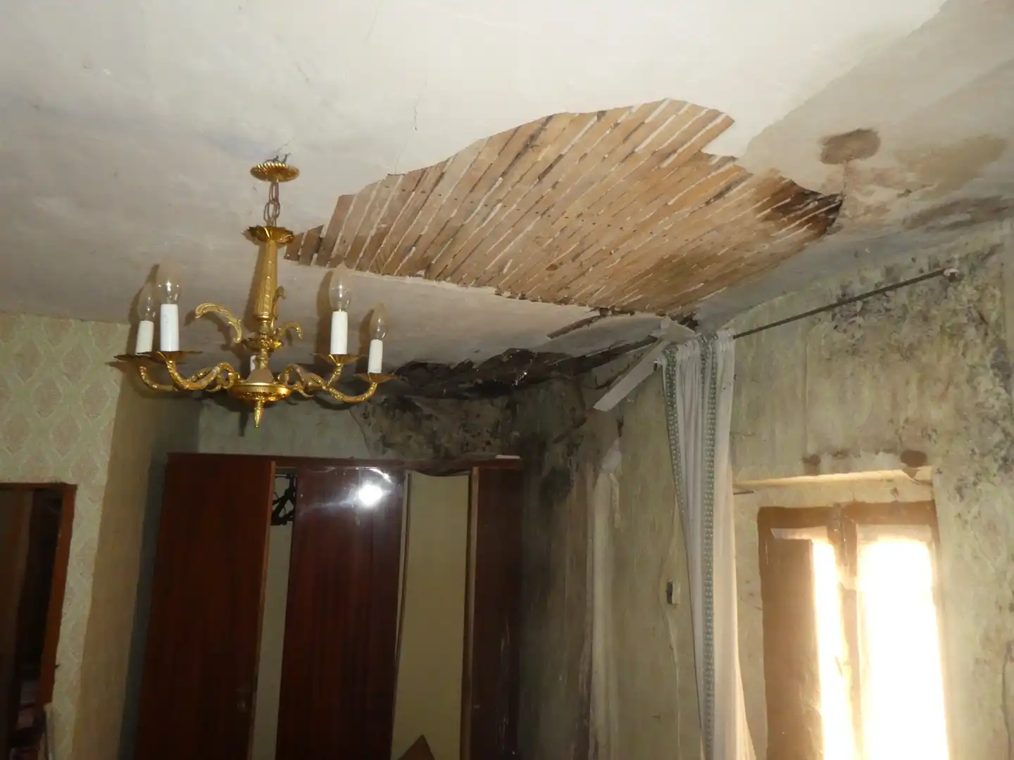 Casa adosada en venda en Santa María del Campo amb Moblat