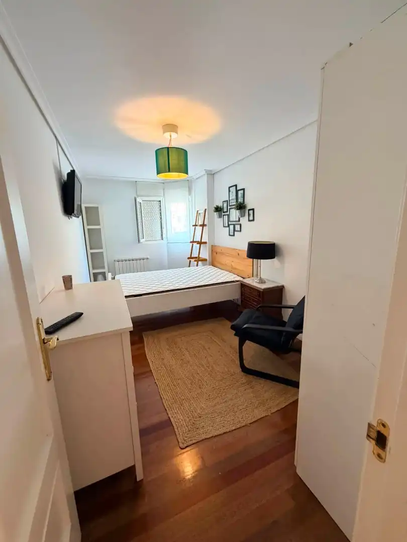 Wohnung zur Miete in Calle la Garoja, Cartes