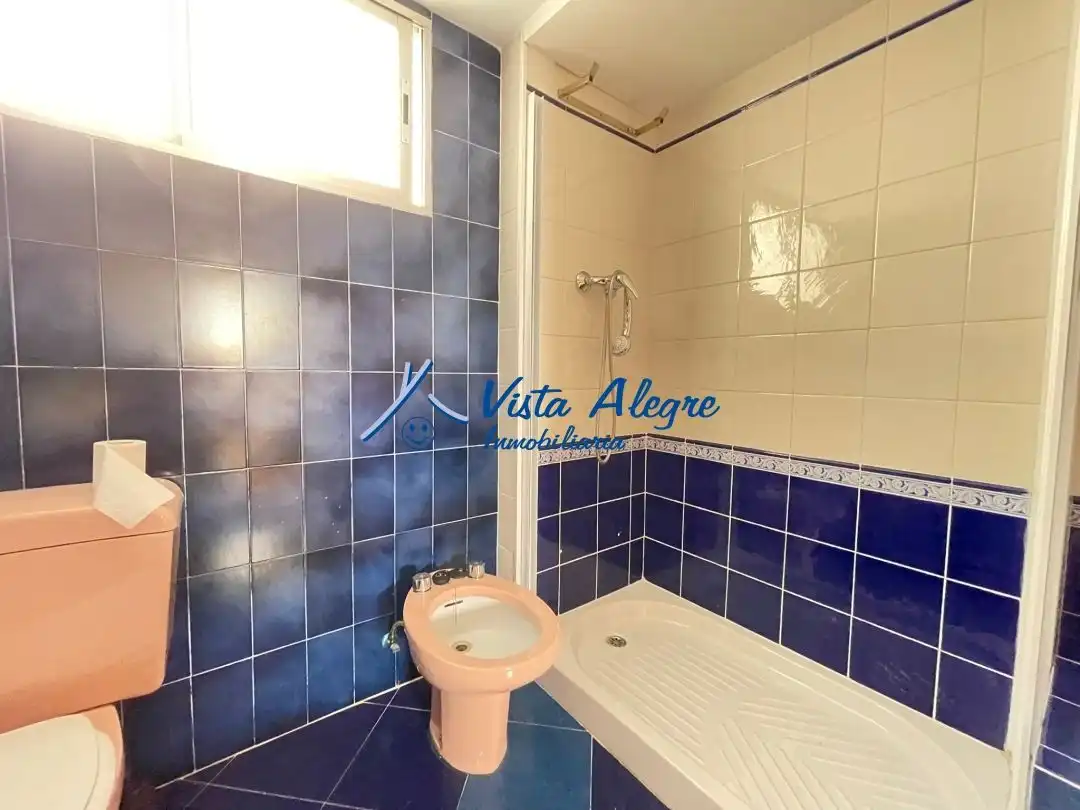 Baño de Piso en venta en Haro con Calefacción, Terraza y Trastero