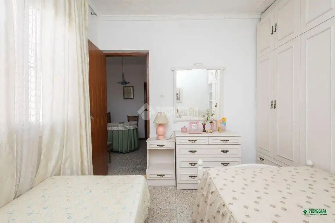 Dormitori de Casa adosada en venda en Albox amb Balcó