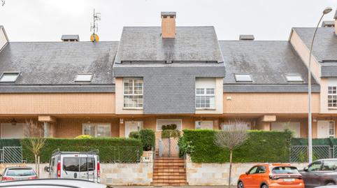 Photo 2 of Single-family semi-detached for sale in Barañain - Lur Gorri, 27, Barañáin / Barañain, Navarra