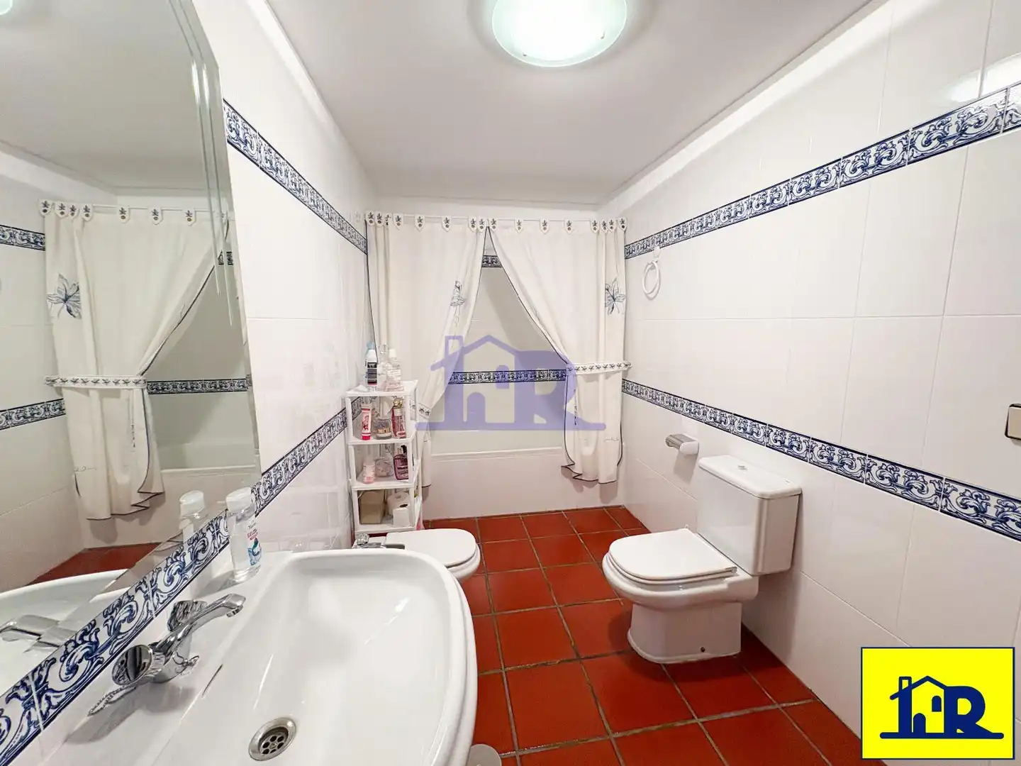Bathroom of Houses for sale in Fuentes, Cuenca