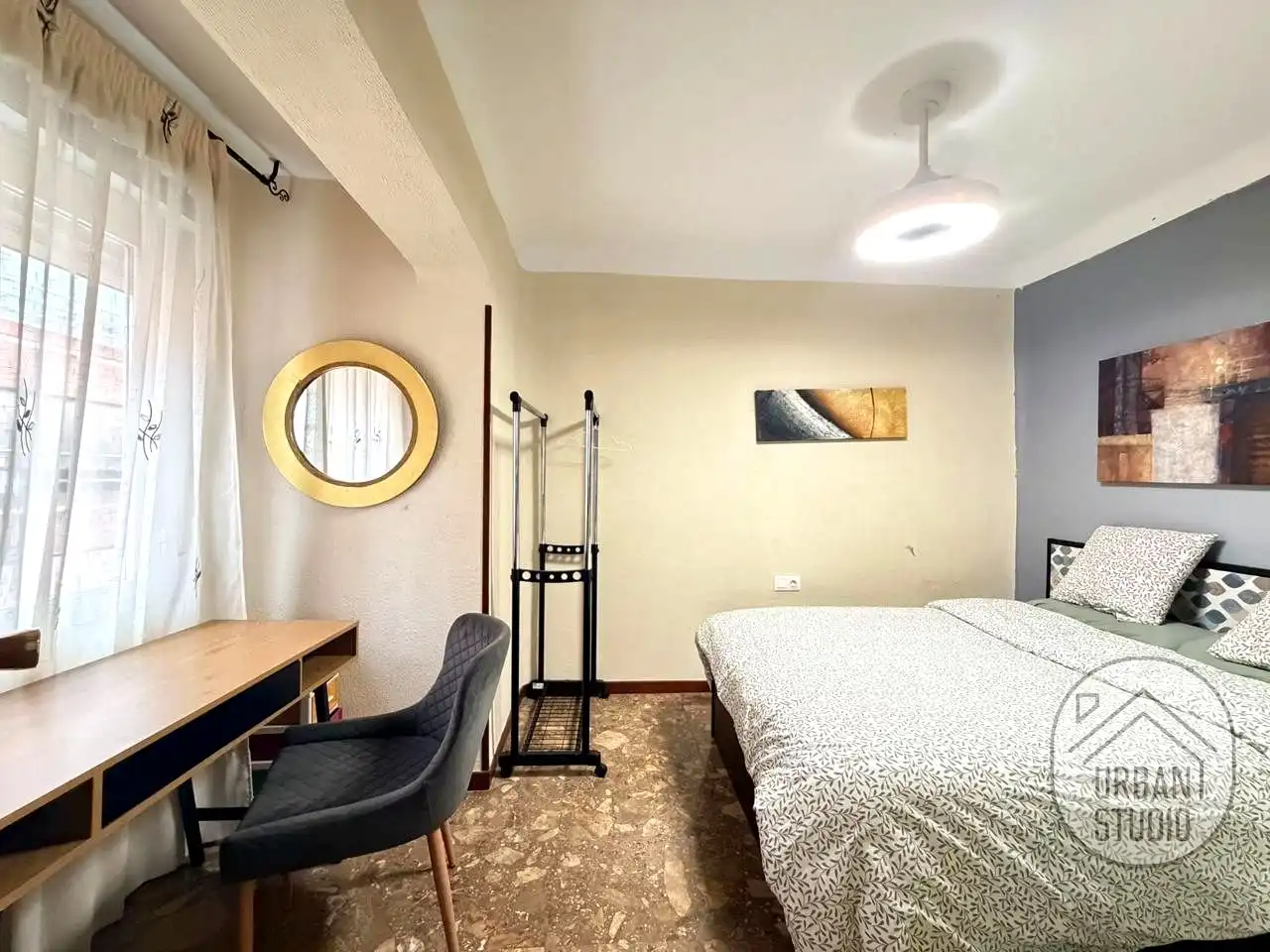 Bedroom of Flat for share in Alicante / Alacant  with Furnished