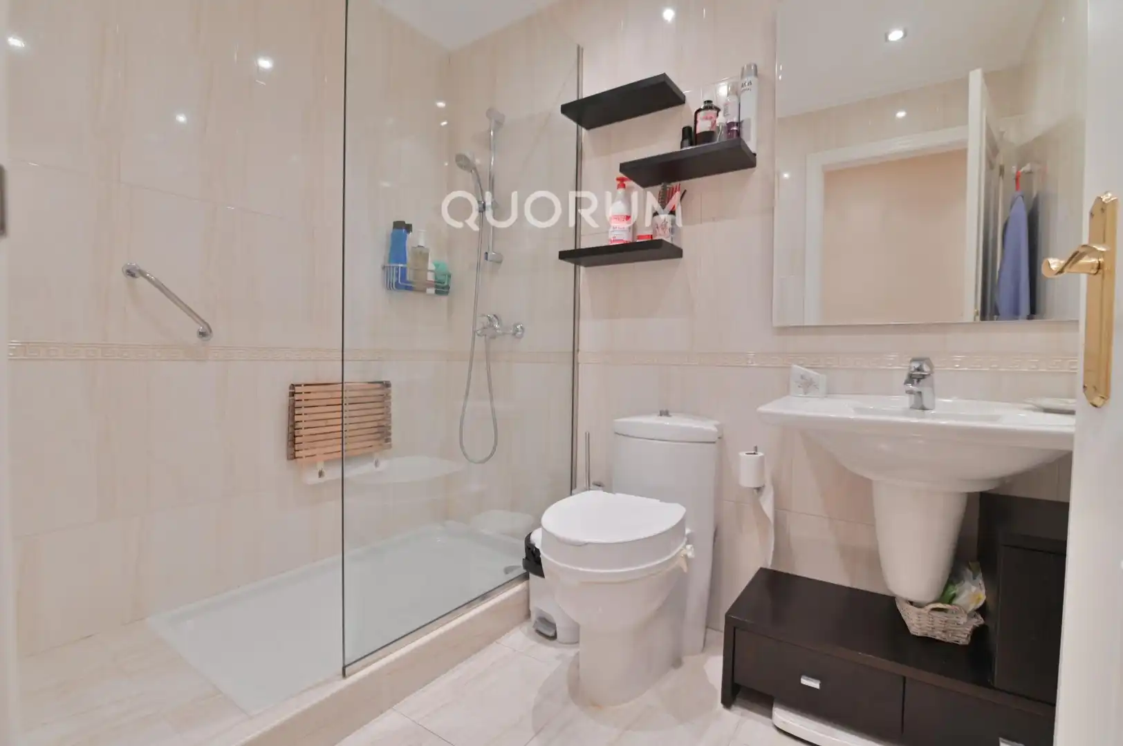 Baño de Piso en venta en Berango con Calefacción, Terraza y Trastero