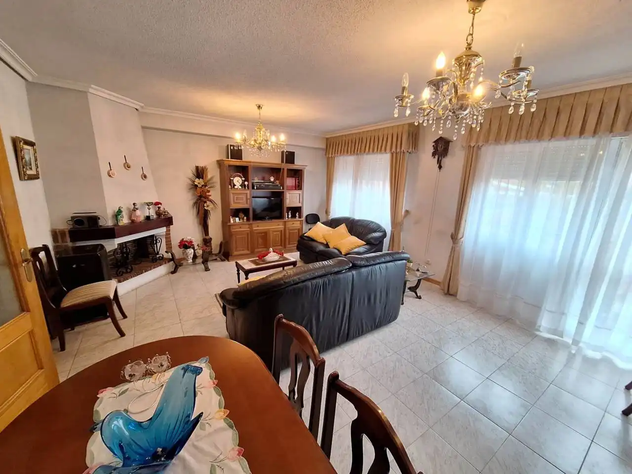 Sala d'estar de Casa adosada en venda en Fuenlabrada amb Calefacció i Jardí privat