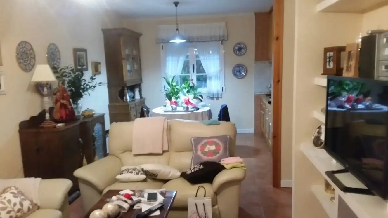 Sala de estar de Finca rústica en venta en Cabañas Raras con Calefacción, Terraza y Piscina