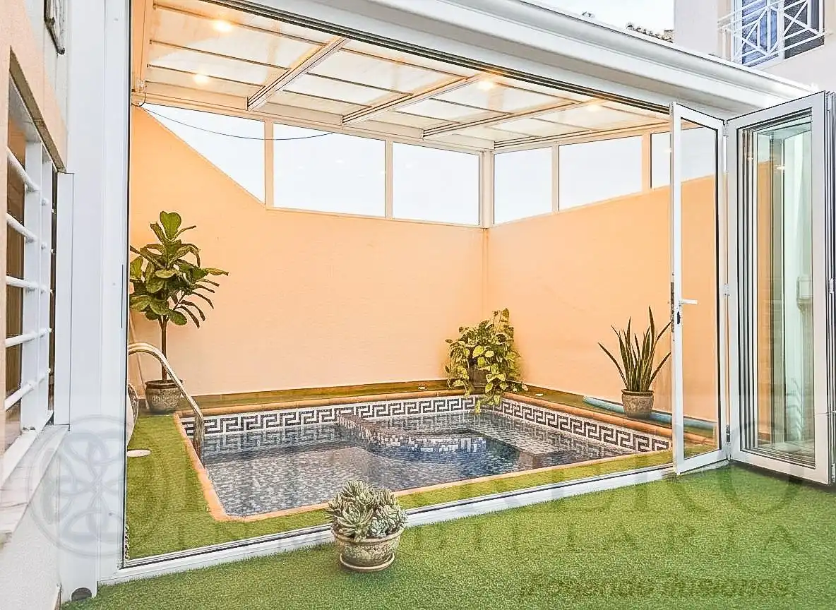 Piscina de Casa o chalet en venta en Gandia con Aire acondicionado, Calefacción y Jardín privado