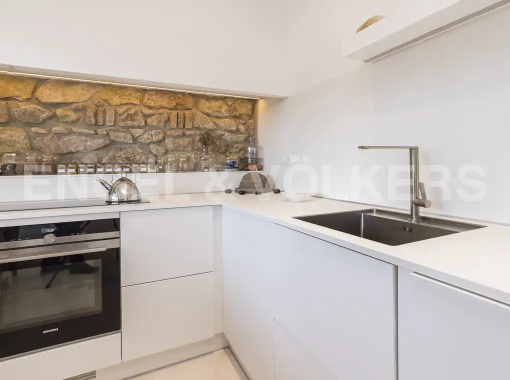 Cocina de Casa adosada de alquiler en Barcelona con Calefacción, Jardín privado y Terraza