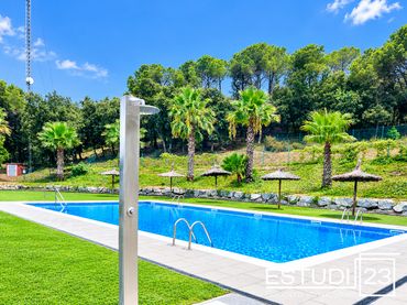Chalet con piscina en venta en Arenys de Munt