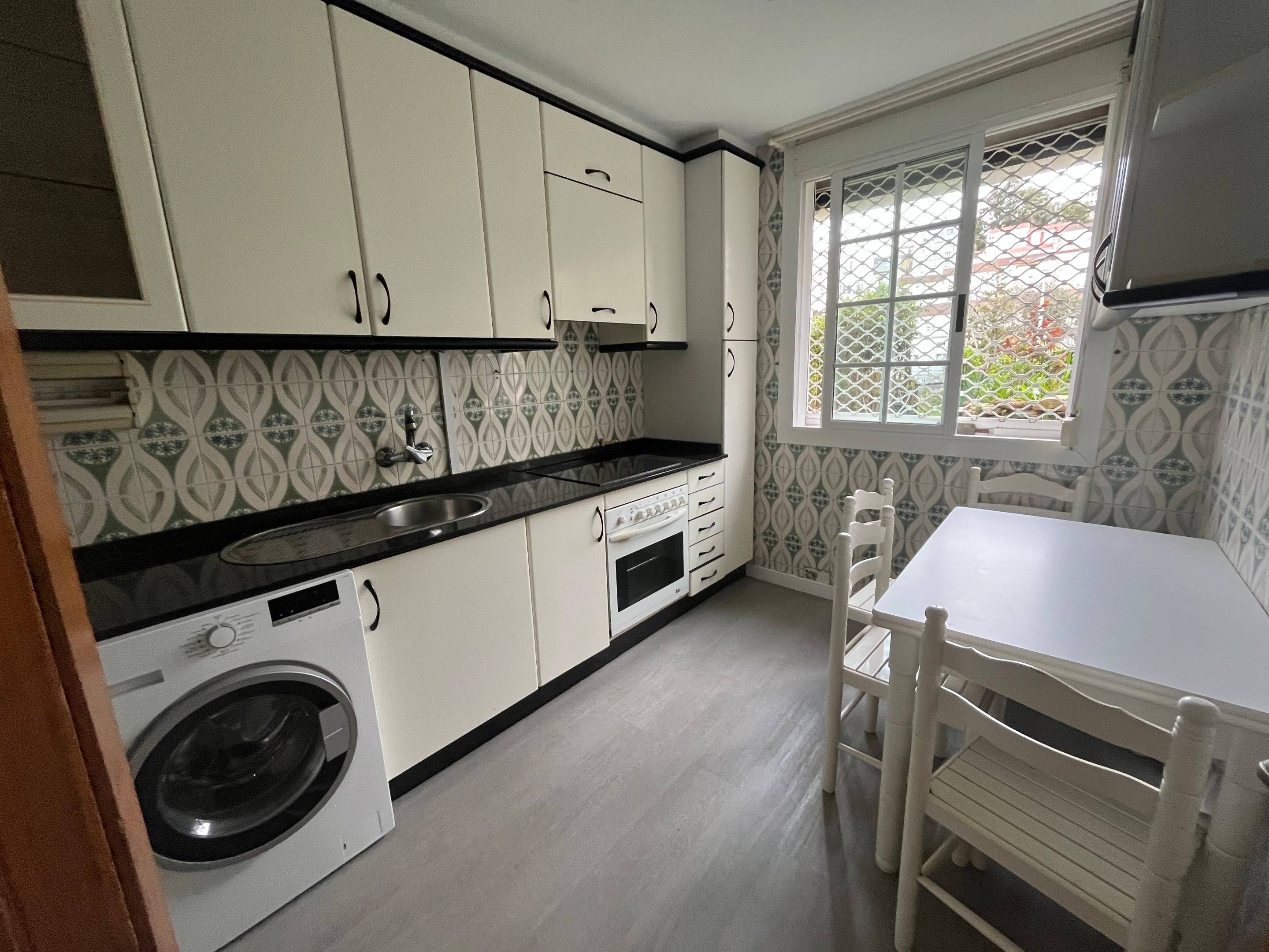 Planta baja for rent in Calle Pamplona, Concheiros - Fontiñas