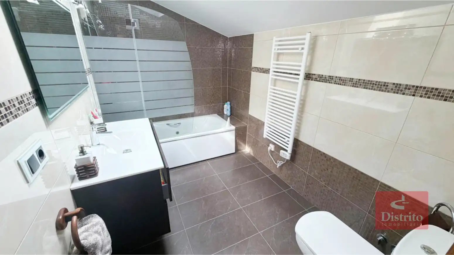 Casa amb terrassa en venda a Soto de la Marina - Murillo, imagen 49