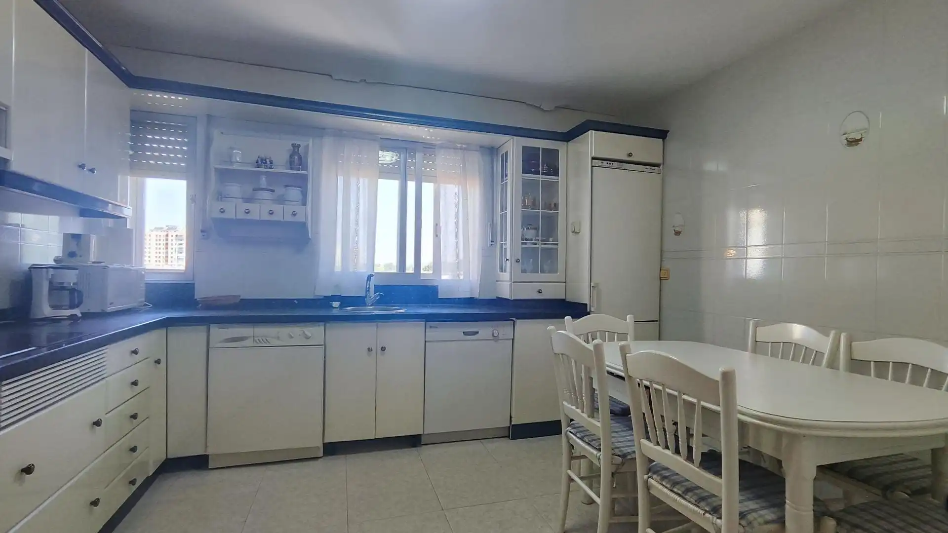 Cocina de Casa o chalet en venta en León Capital  con Calefacción y Terraza