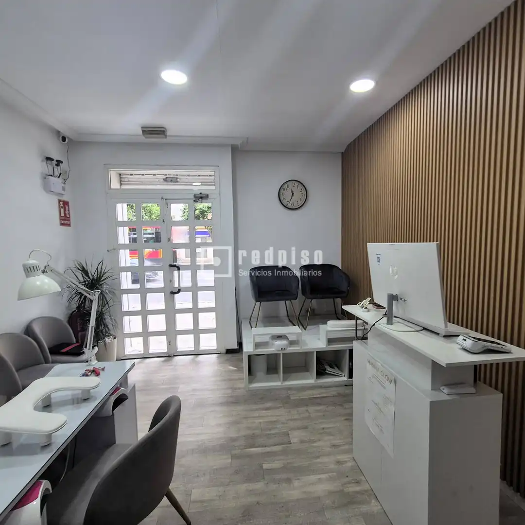 Local en venta en Los Remedios