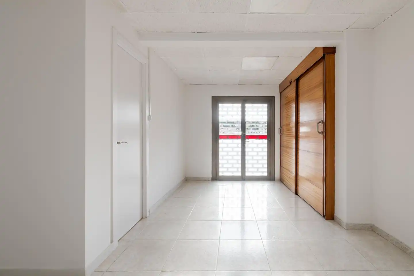 Planta baja en venta en La Salut