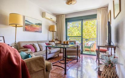 Living room of Flat for sale in  Sevilla Capital  with Terrace