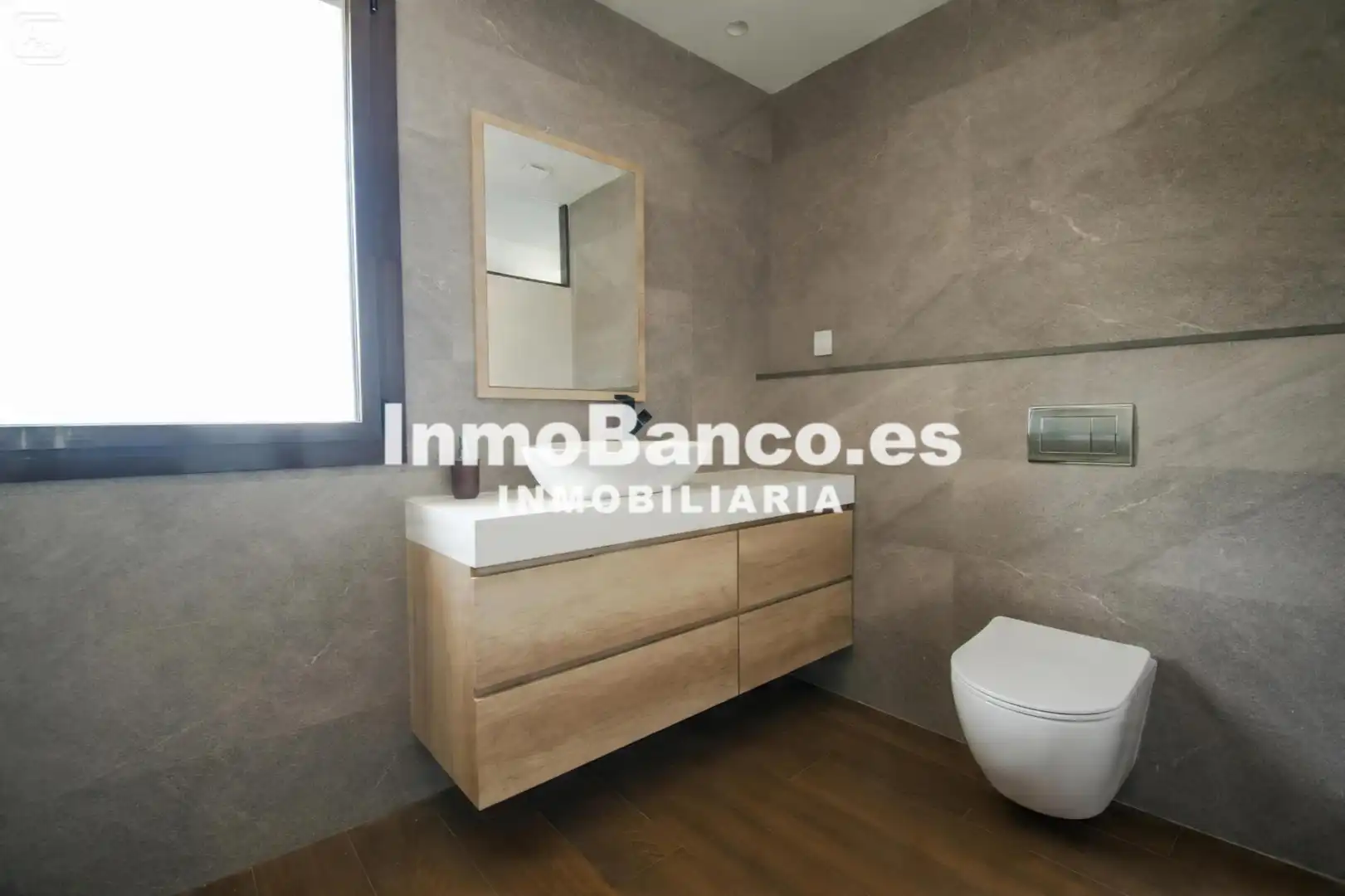 Bathroom of Houses for sale in Torrent  with Air Conditioner, Heating and Private garden