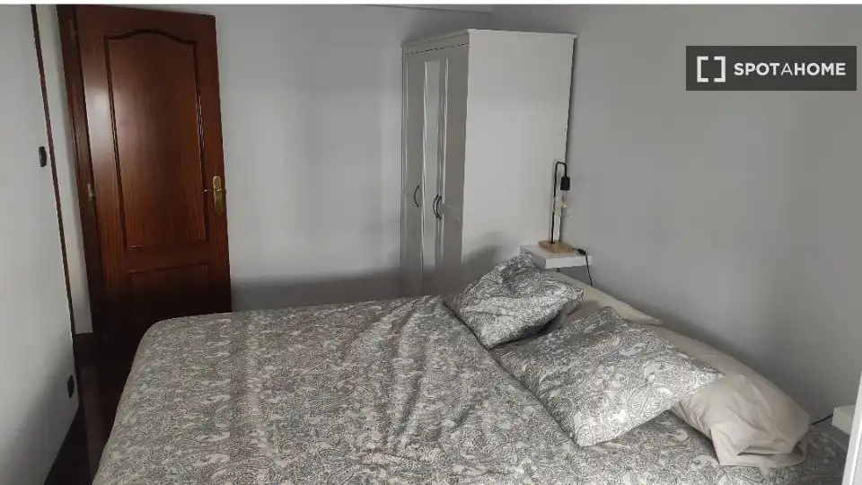 Room in Sondika