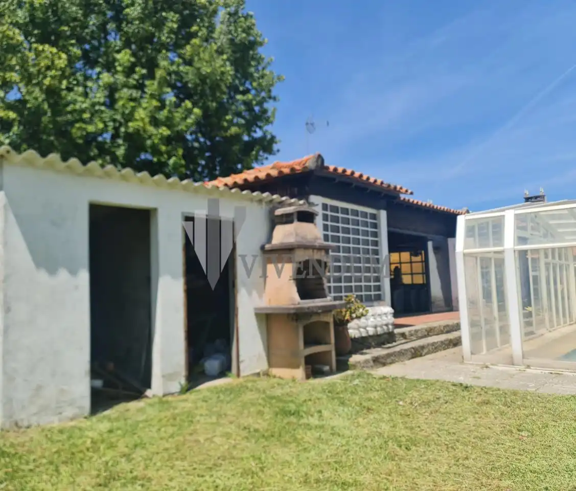 Vista exterior de Residencial en venda en Vigo 