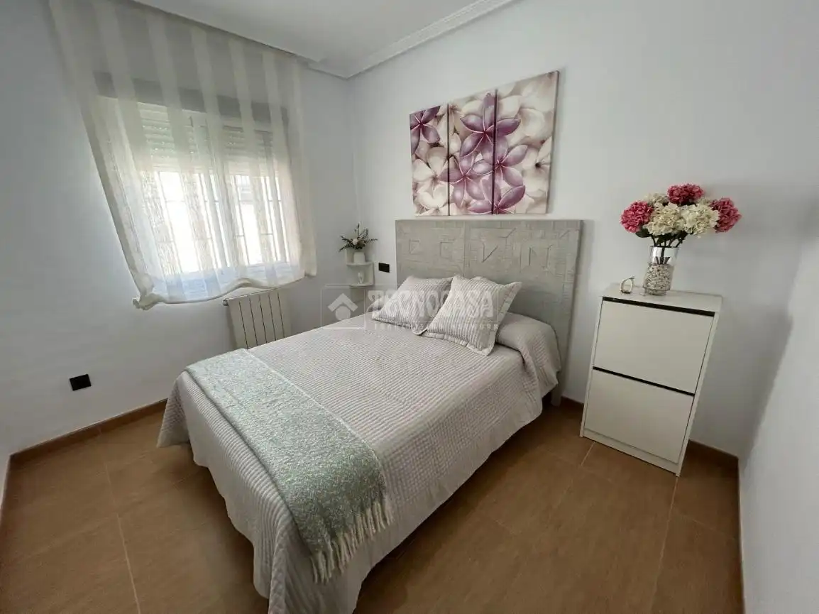 Habitación de Casa o chalet en venta en Linares con Aire acondicionado