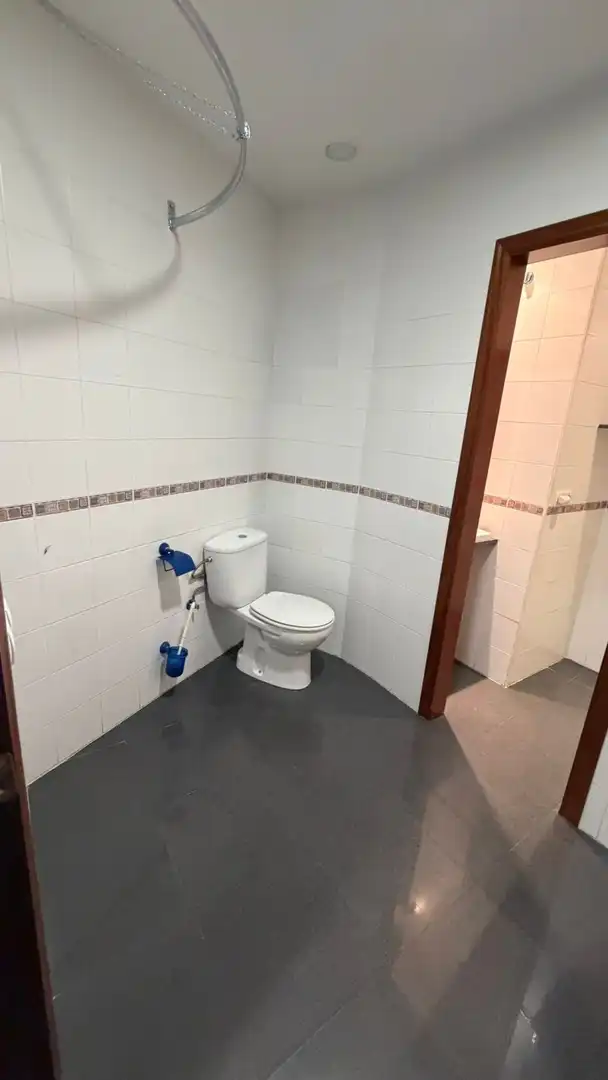 Badezimmer von Geschaftsraum zur Miete in Córdoba