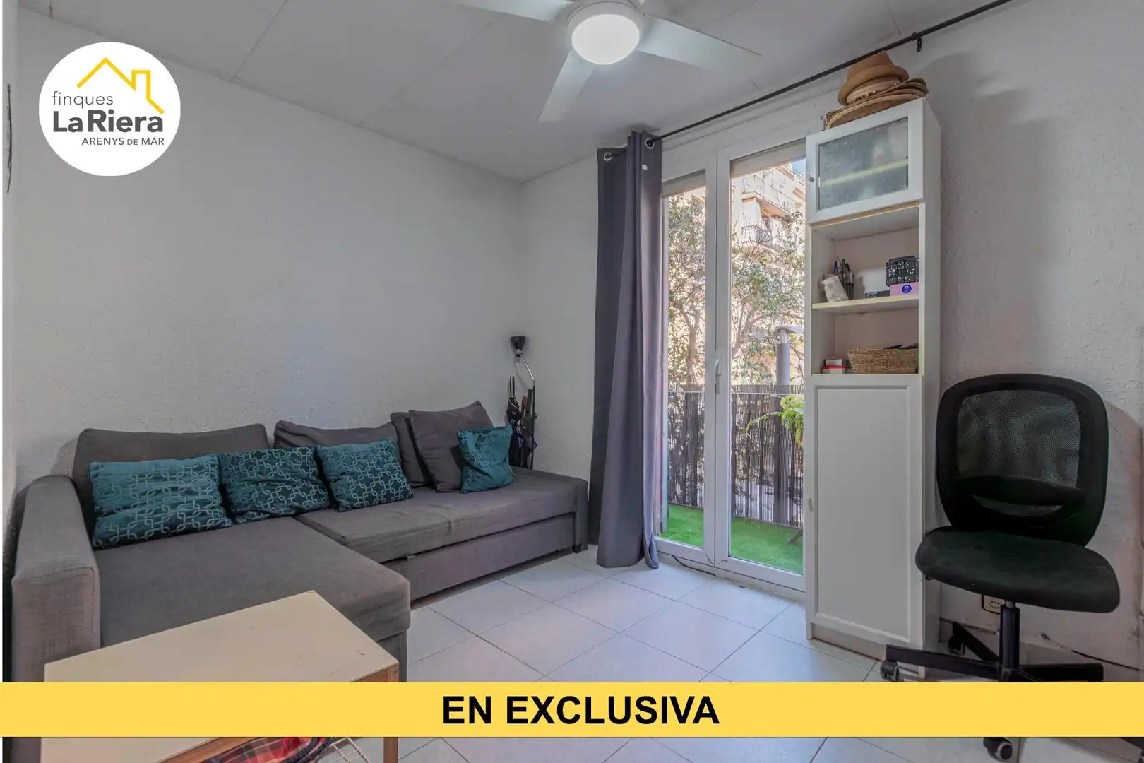 Habitación de Piso en venta en Barcelona con Balcón y Alarma