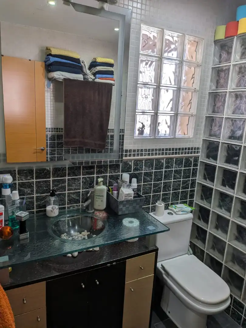 Bathroom of Flat for sale in Sabadell  with Air Conditioner, Parquet flooring and Furnished
